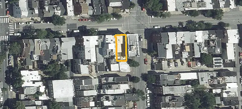 Mixed-Use Building with Upstairs Residence