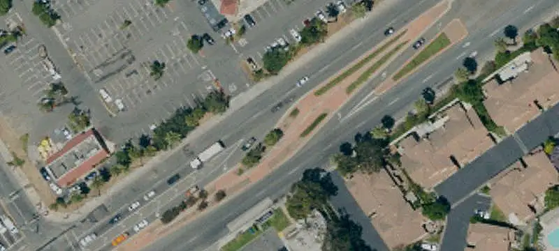Corner Retail Space with Central Air