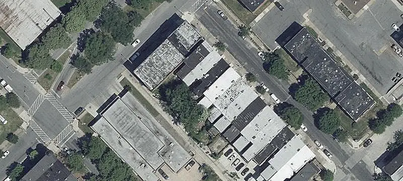 6-Unit Apartment Building