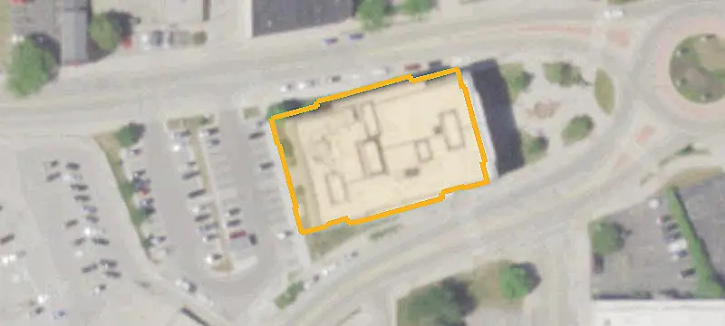 Commercial Land with Avenue Frontage