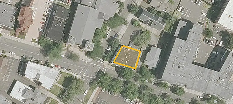 12-Unit Apartment Building
