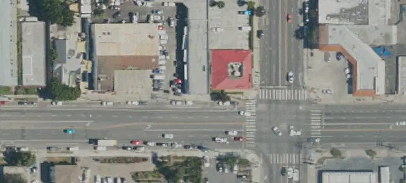Auto Repair Shop with 3 Bays
