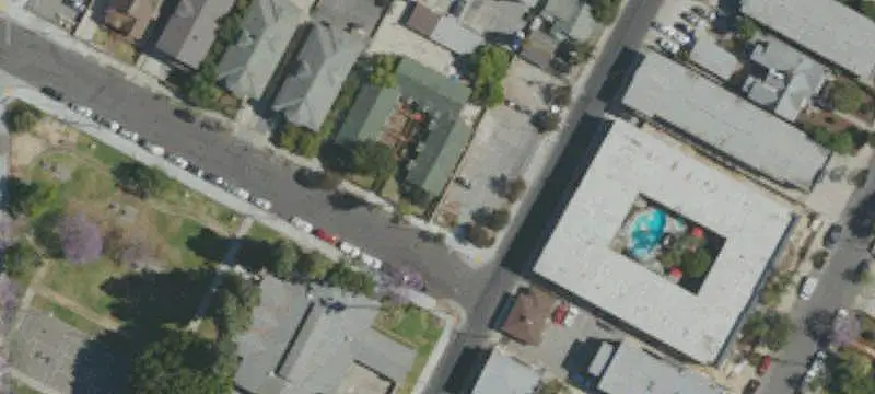 9-Unit Courtyard Apartment Building
