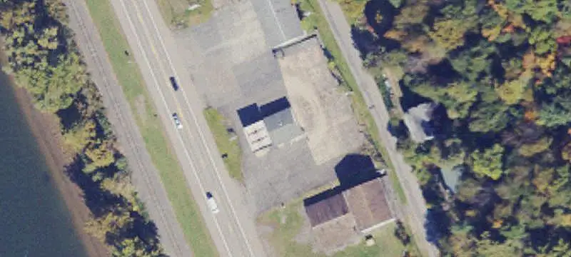 4-Bay Auto Shop with Lifts