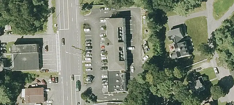 Mixed-Use Property with Drive-In Doors
