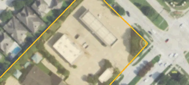 Retail Space at Main-Road Intersection