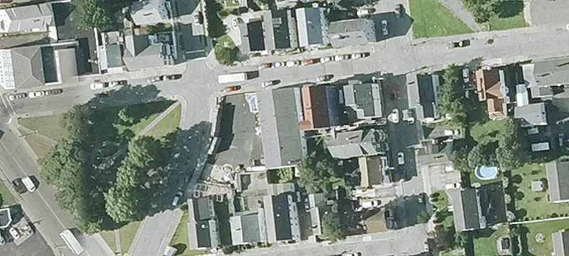 Fenced-Yard Flex Space