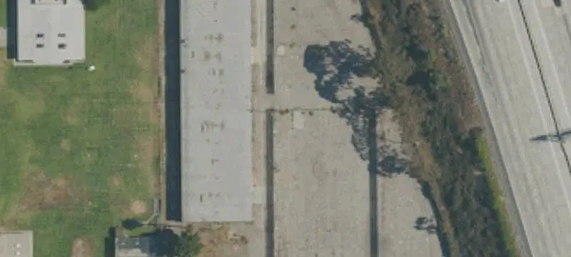 Distribution Center with Private Yard