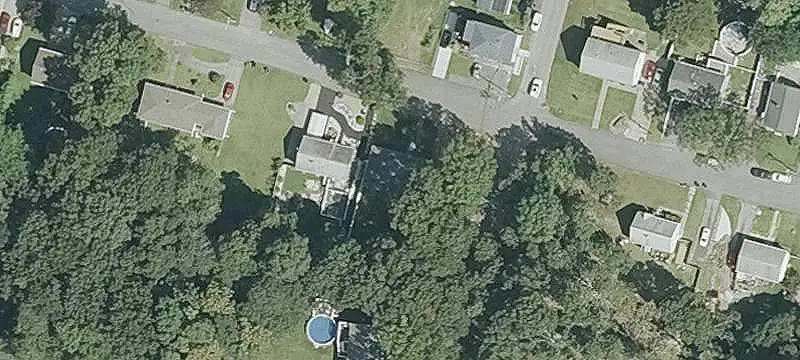 Six-Bedroom Duplex with Garage