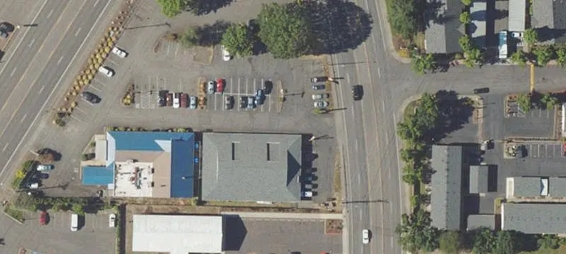 Pre-Owned Auto Dealership with Warehouse