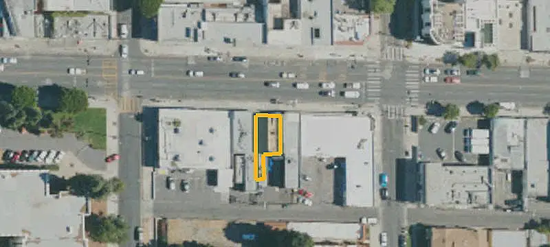Retail Space with Rear Parking