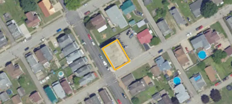 8-Unit Apartment Building