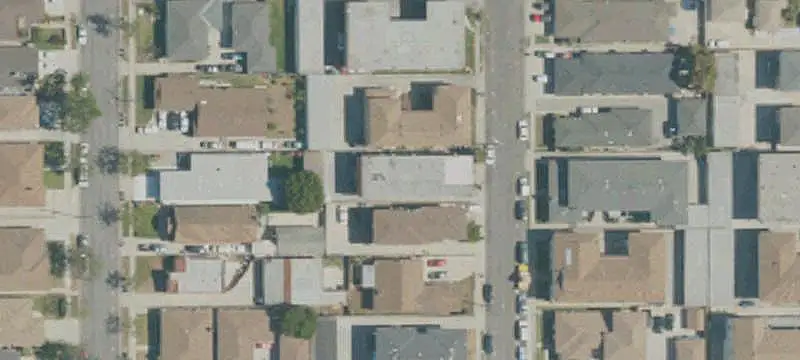 5-Unit Townhouse-Style Apartment Building