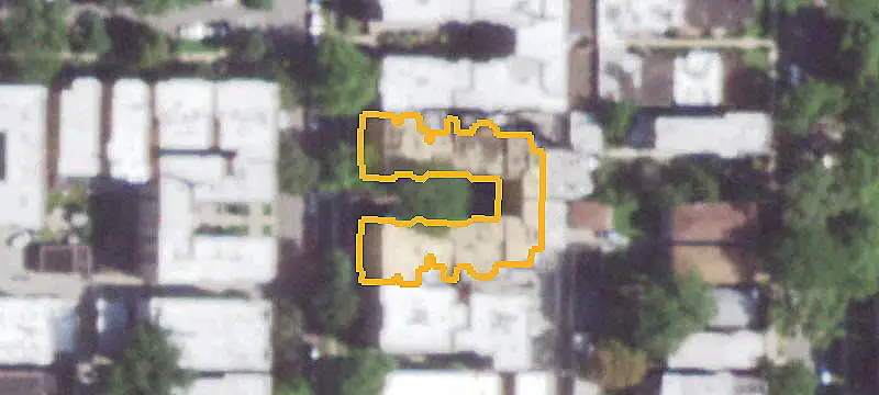 39-Unit Courtyard Apartment Building