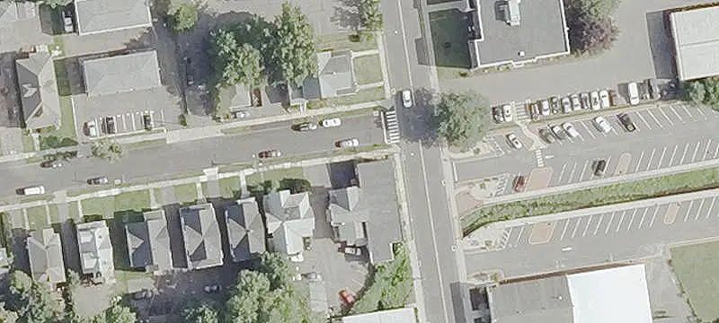 10-Unit Apartment Building