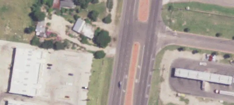 Auto Shop with Parking