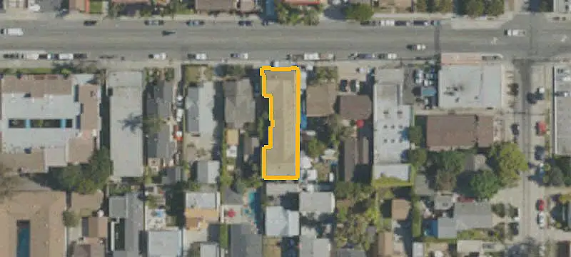 8-Unit Apartment Building