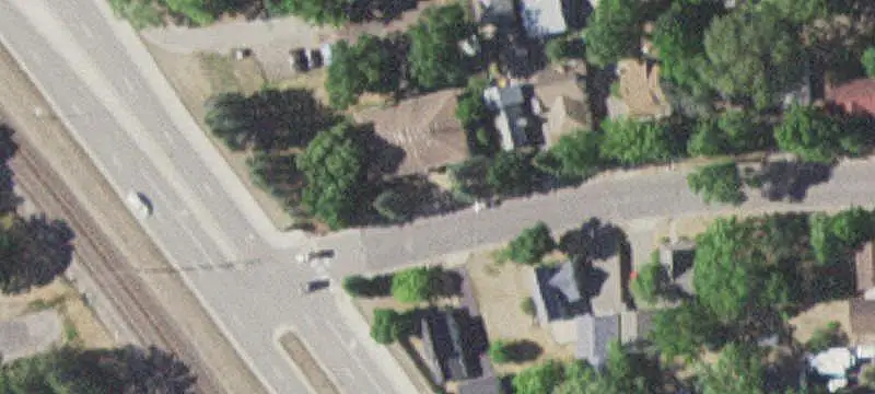 8-Unit Apartment Building with Garages
