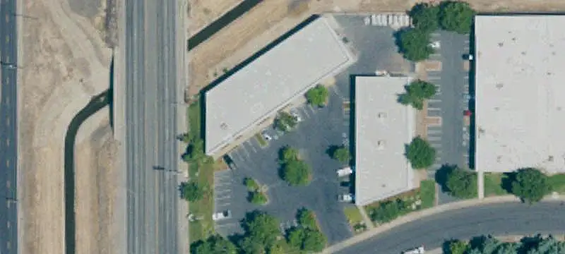 Industrial Flex Space with Grade Door