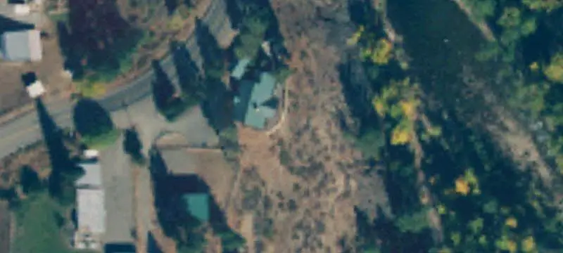 West Chewuch Riverfront Land