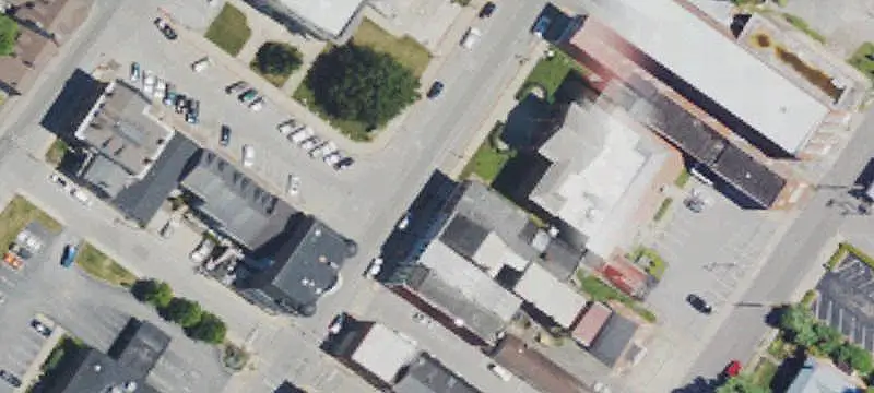 Apple Market Grocery Property