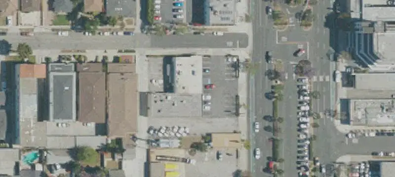 7-Eleven-Anchored Strip Center