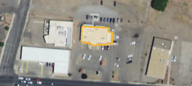 Commercial Land at Signalized Intersection