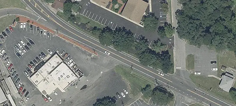 Multi-Tenant Office Complex