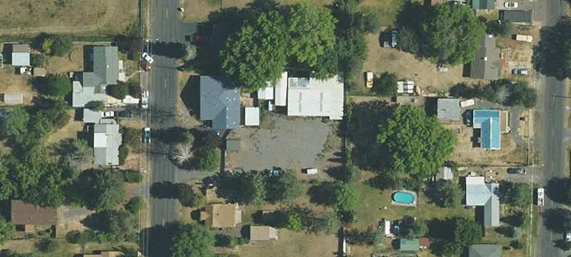 Mixed-Use Property with Auto Shop