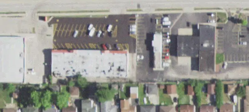 Multi-Tenant Strip Mall