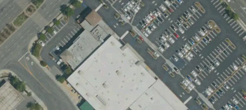 Fully Leased Shopping Center