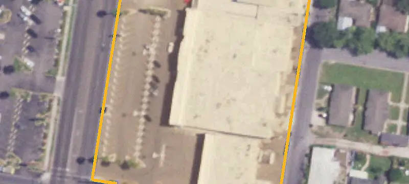 Multi-Tenant Shopping Center