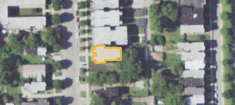 7-Unit Apartment Building