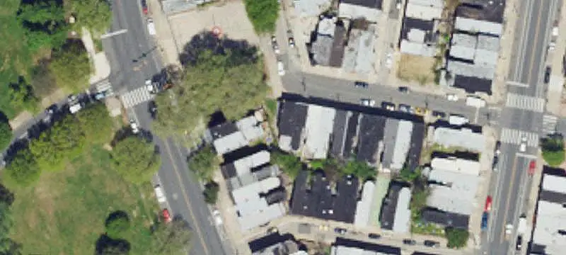 8-Unit Apartment Building