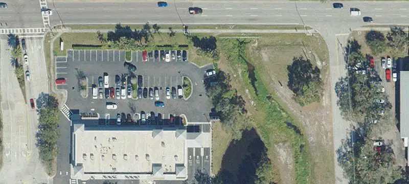 Corner Strip Center at Signalized Intersection