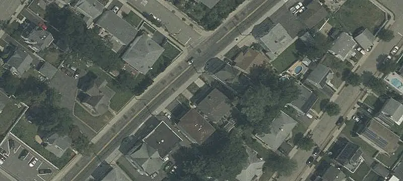Updated Half Duplex with Garage