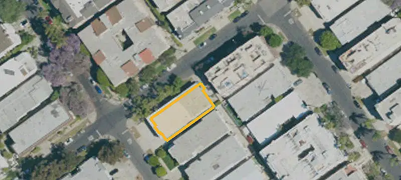 8-Unit Apartment Building