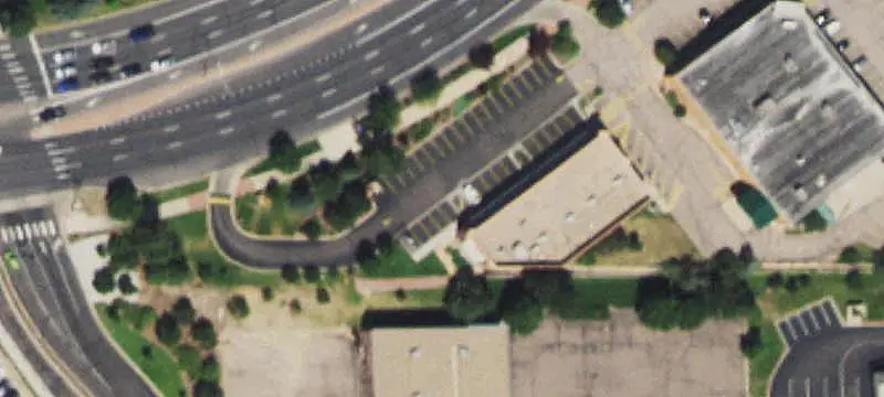 Four-Tenant Shopping Center
