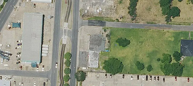 Mixed-Use Corner Parcel