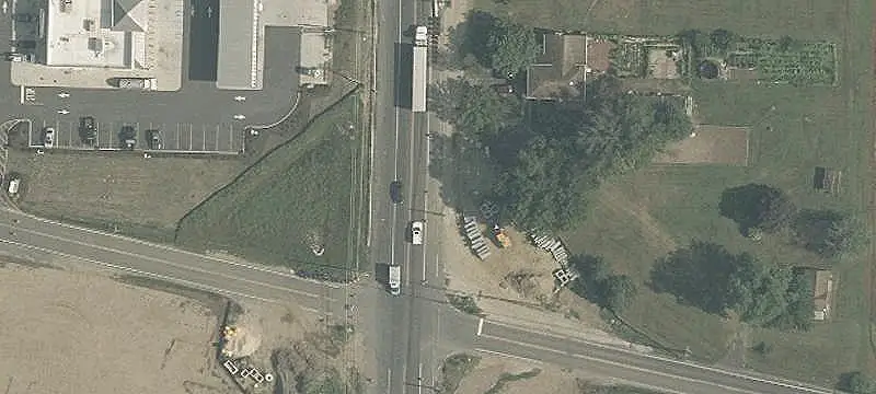 Commercial Land
