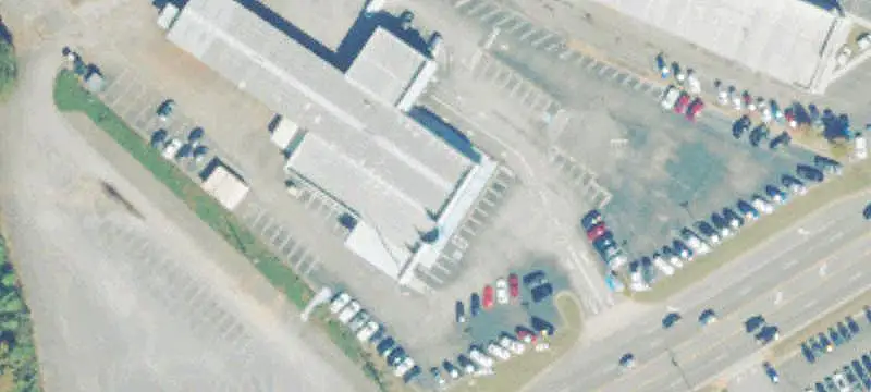 High-Capacity Automotive Service Facility