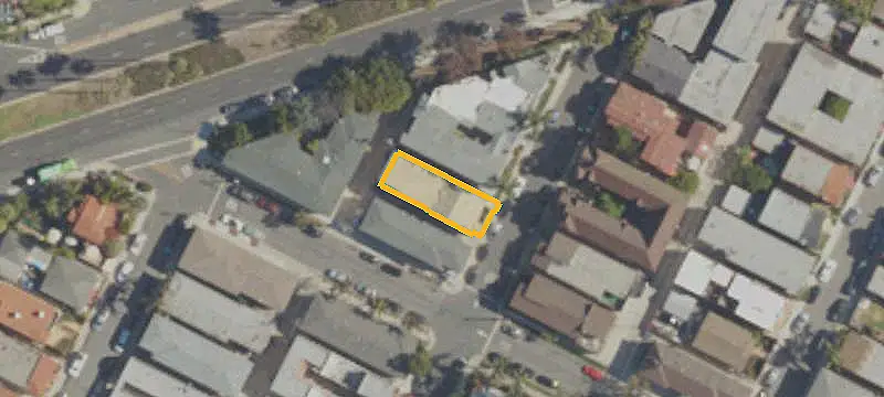 8-Unit Apartment Building