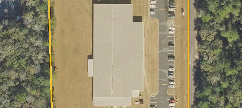 Signal-Access Commercial Land