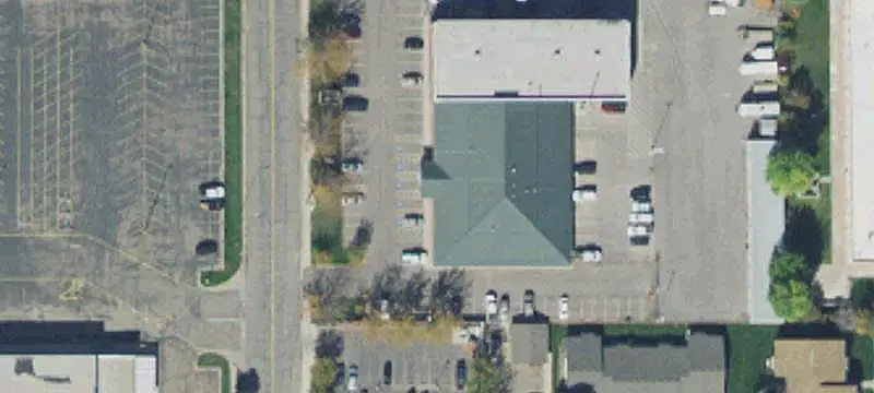 Single-Story Office Building with Warehouse