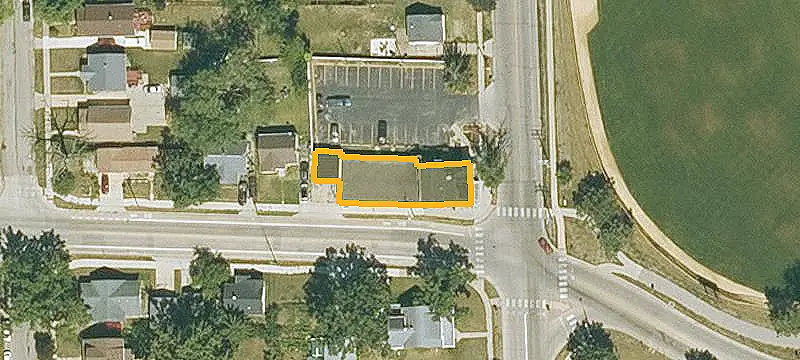 Mixed-Use Property with Apartment