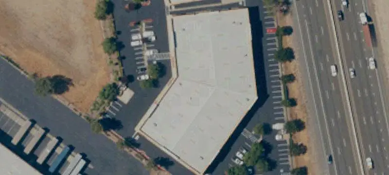 3,082-SF Industrial Property