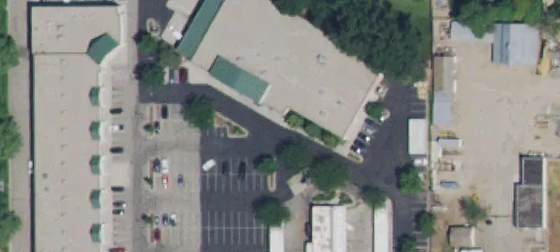 OakBrook Plaza Retail Space