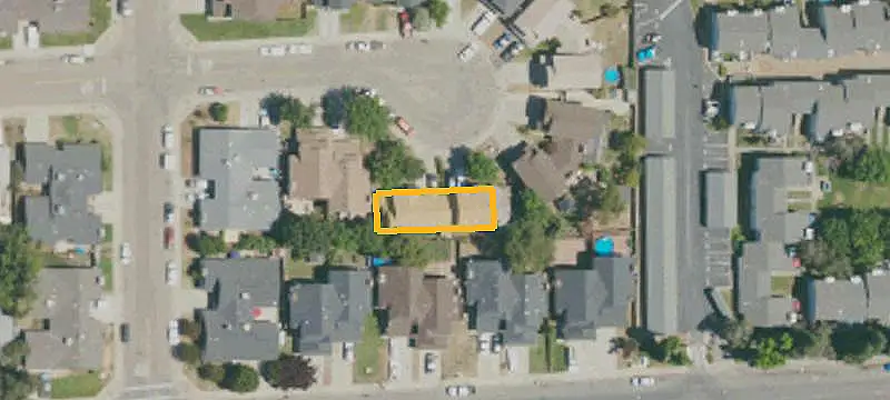 Multifamily Property with Garages