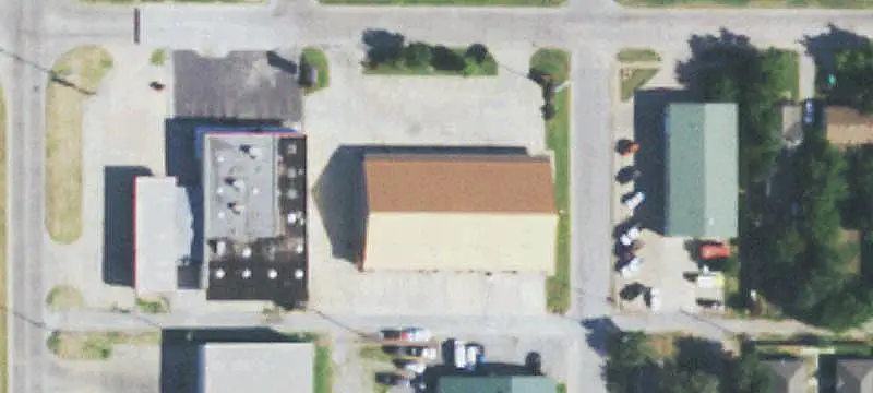 Mixed-Use Building with Three Suites