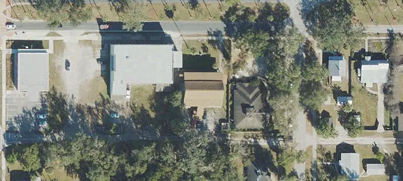 10-Unit Apartment Building